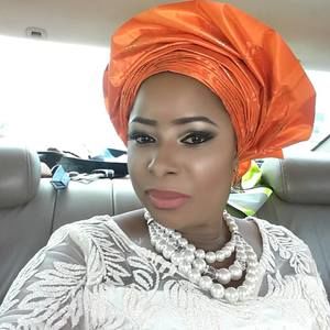 Meet your Posher, Vowel